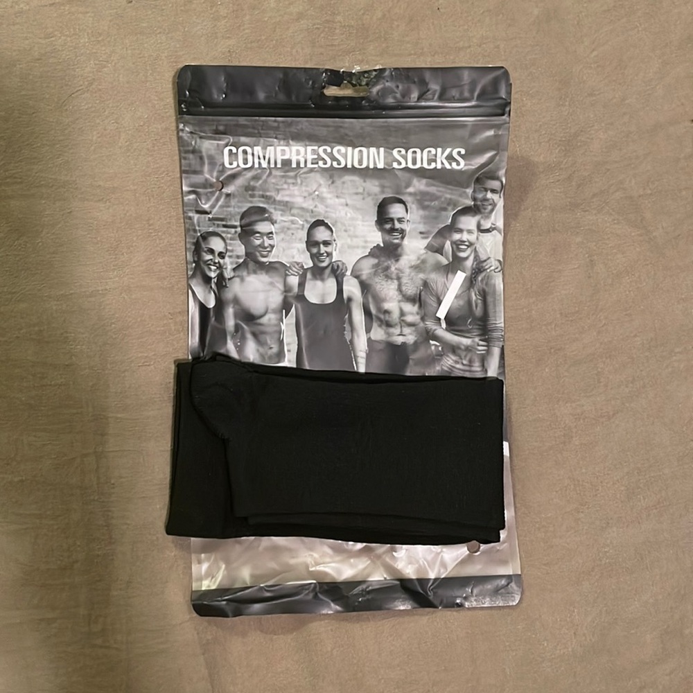 Compression Socks for Women & Men Circulation Best Support for Nurses, Running